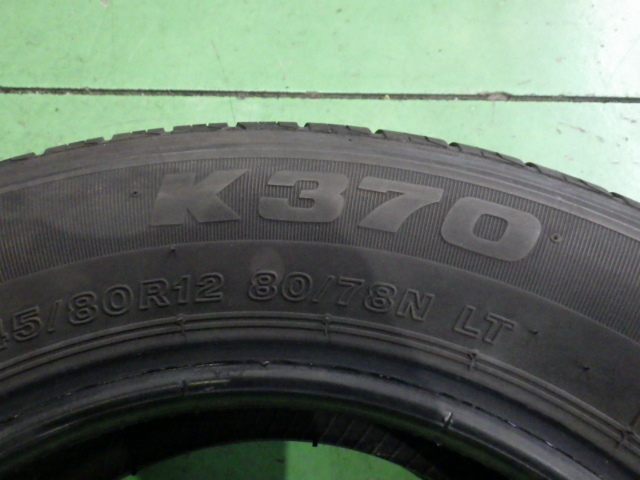 BRIDGESTONE K370 145/80R12 80/78N LT タイヤ1本 22年 4.7mm 【管理番号 9234 RB3-701】中古【小物】_画像3