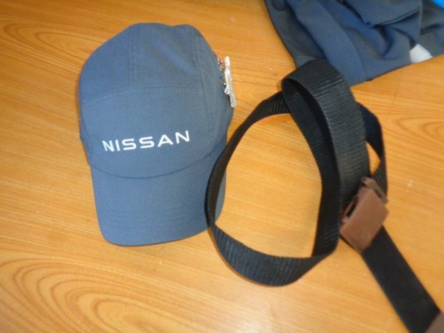 NISSAN　ニッサン　制服　一式セット　帽子　ゴーグル付き　サイズ３M_画像2