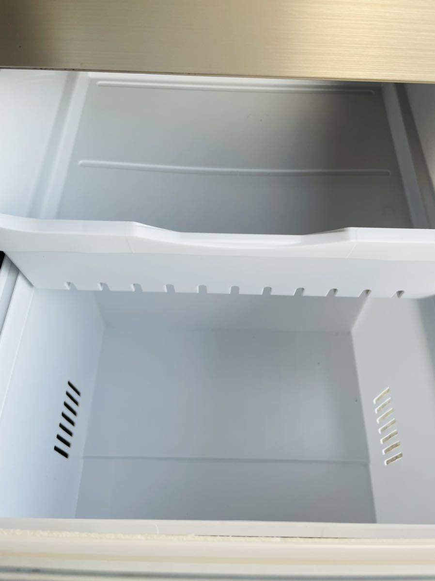 【美品】HITACHI 日立 3ドア ノンフロン冷凍冷蔵庫 265L まんなか野菜 R-27NV(N) 2020年製 シャンパン 直接引取OK_画像5