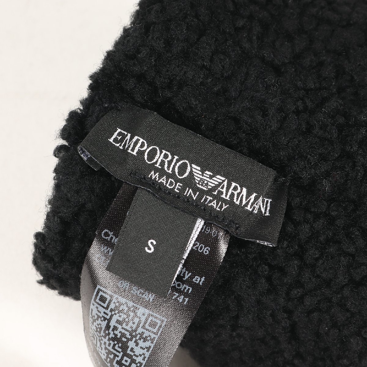 美品 EMPORIO ARMANI エンポリオアルマーニ ラム ムートン レザー グローブ 手袋 2019年モデル ブラック 黒 S イタリア製 ブランド_画像3