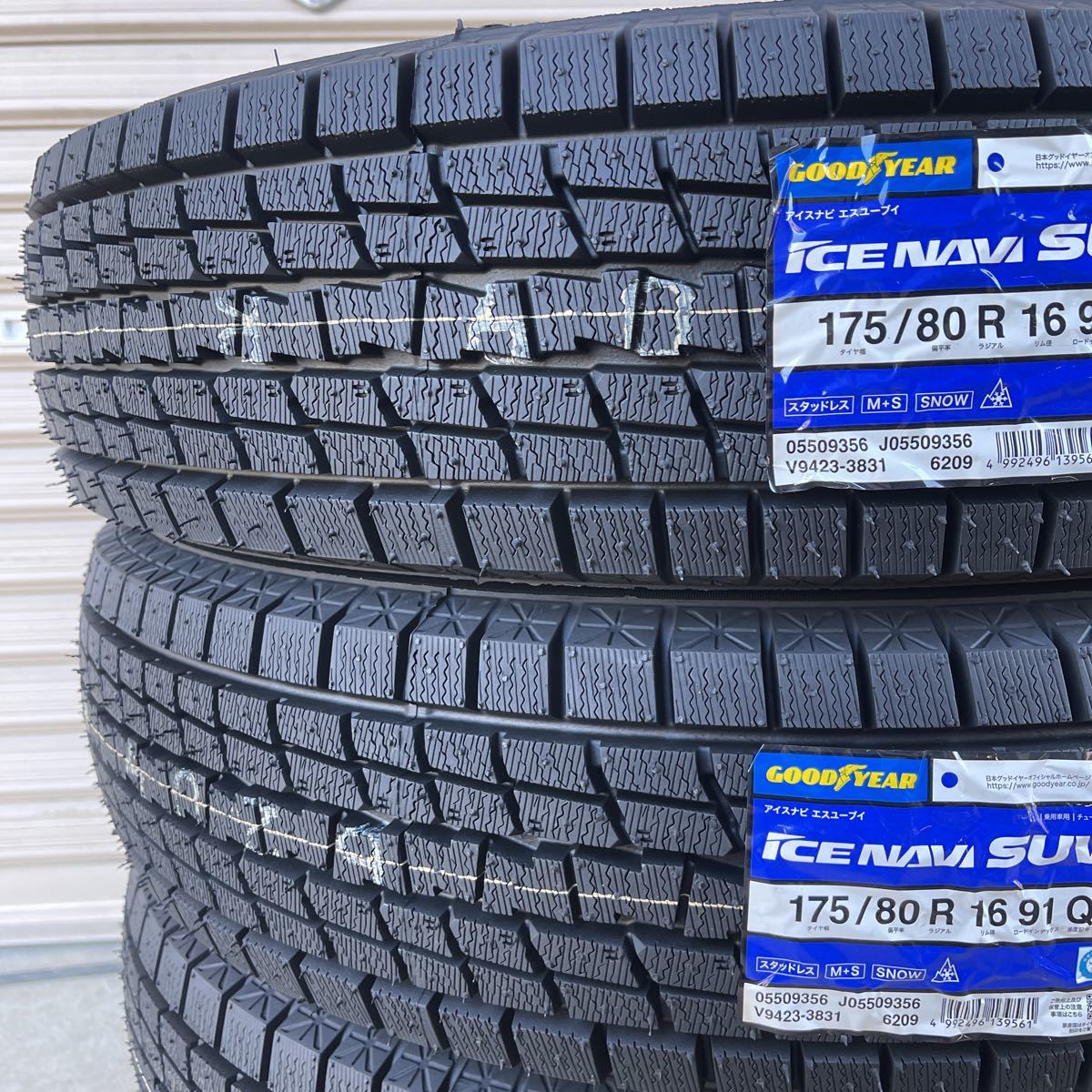 新品スタッドレス175/80R16 91Q グッドイヤー アイスナビ SUV 2023年製 4本セットGOODYEAR ICE NAVI SUV スズキ　ジムニーJB64_画像3