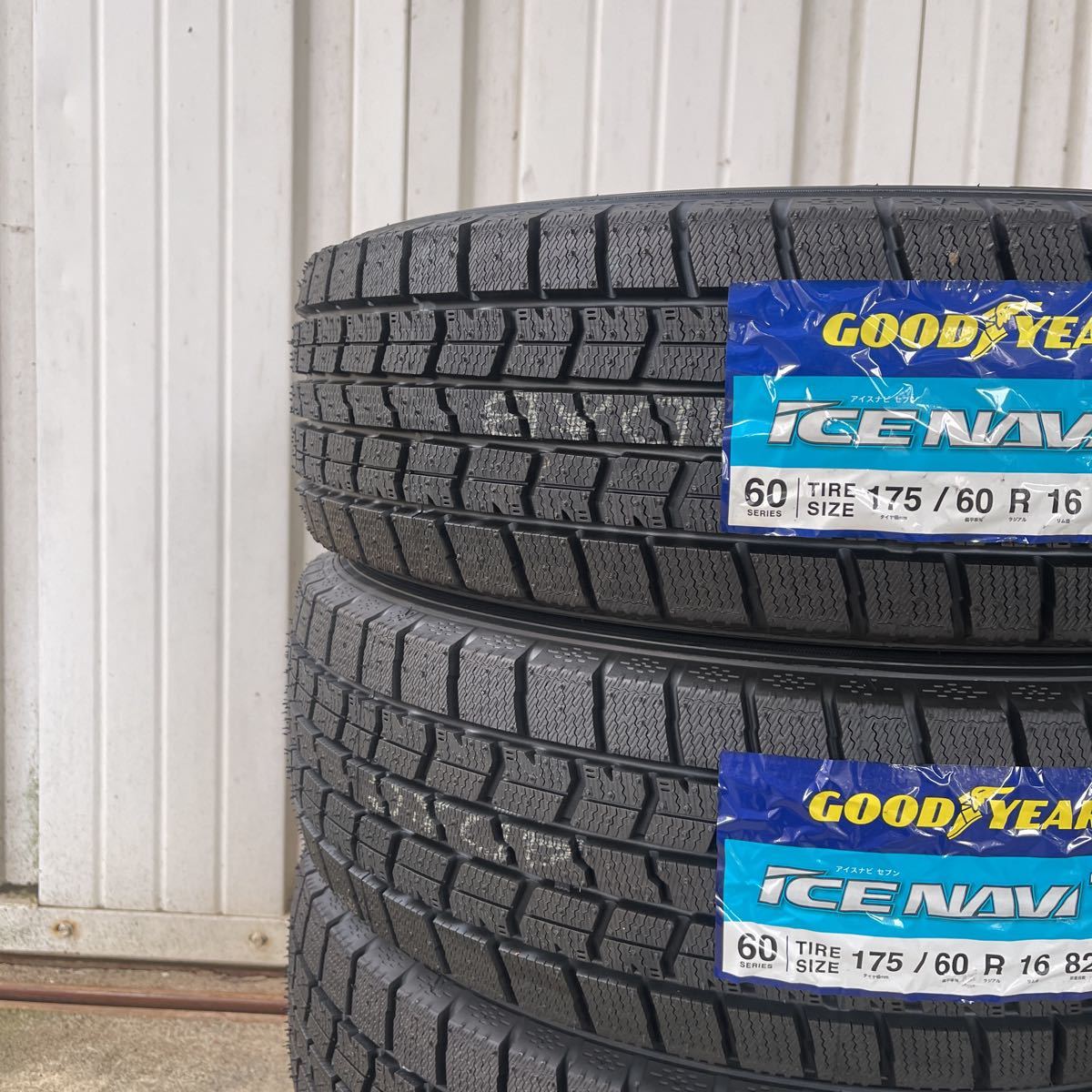 新品スタッドレス　グッドイヤー アイスナビ7 4本セット【175/60R16 82Q】GOOD YEAR ICE NAVI 7スタッドレス 冬タイヤ アクアクロスビー_画像3