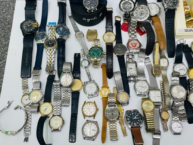 UWA(7638-8157)1円スタート♪大量！時計おまとめ　SEIKO/CITIZEN/オメガ/ロンジン/ドルガバ/Nina Ricci/アルマーニ/他_画像2