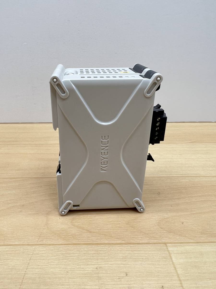 美品 NR-500 NR-HA08 NR-U4 端子台 USBケーブル キーエンス 管理 美品 NR-500 NR-HA08 NR-U4 端子台 USBケーブル キーエンス 管理
