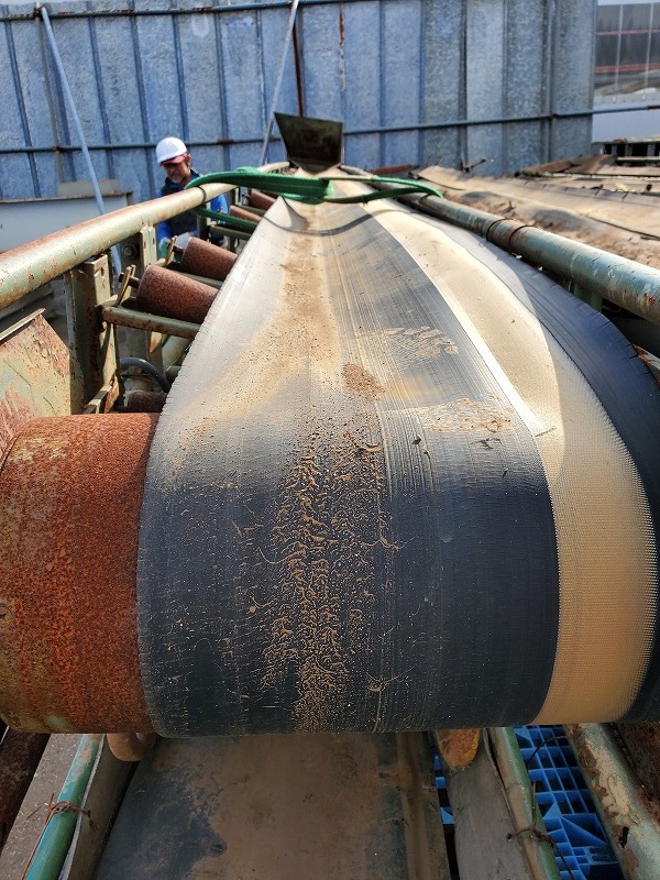 c3A【棚栃イ内051030-40-1】ベルトコンベアー33cm巾 8m長さ 電動 c3A【棚栃イ内051030-40-1】ベルトコンベアー33cm巾 8m長さ 電動