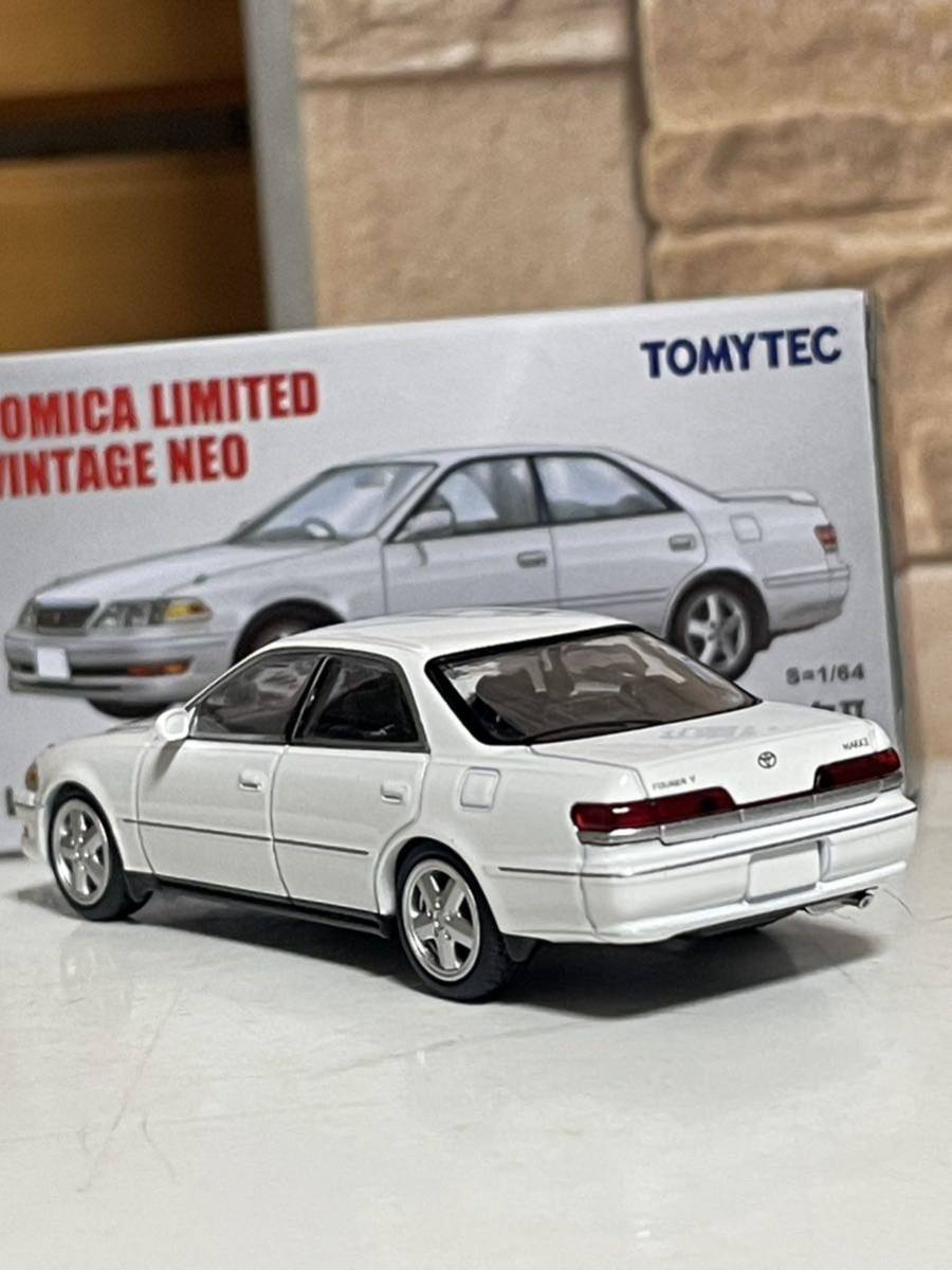 トミカリミテッドヴィンテージネオ　トヨタ　マークⅡ 2.5 ツアラーV 98年式　白　新品　1/64トミーテック　マークⅡトミカプレミアム_画像4