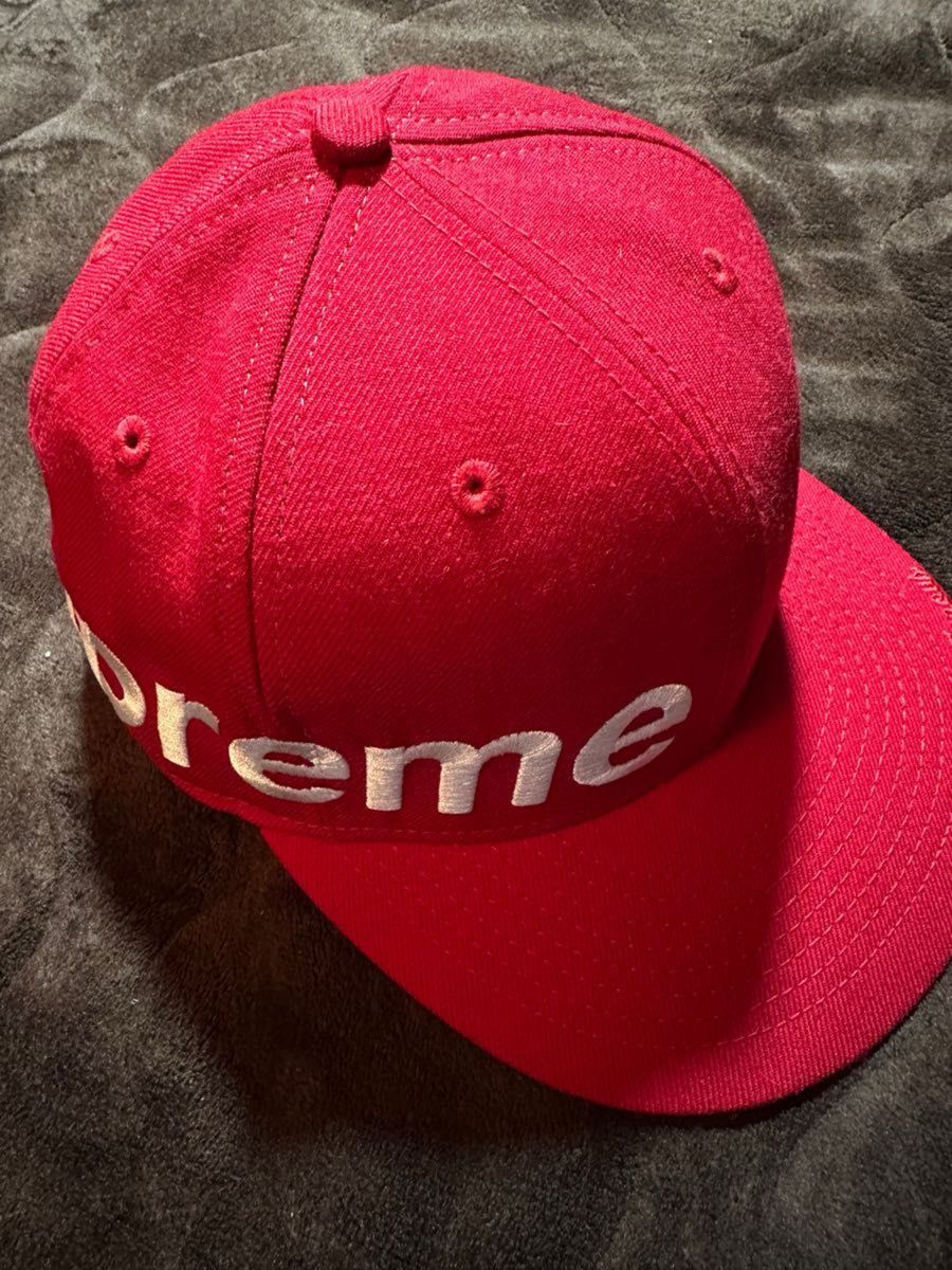 07SS SUPREME Solid Side Logo New Era Cap Red 7 1/8 (56 8cm 07SS SUPREME Solid Side Logo New Era Cap Red 7 1/8 (56 8cm