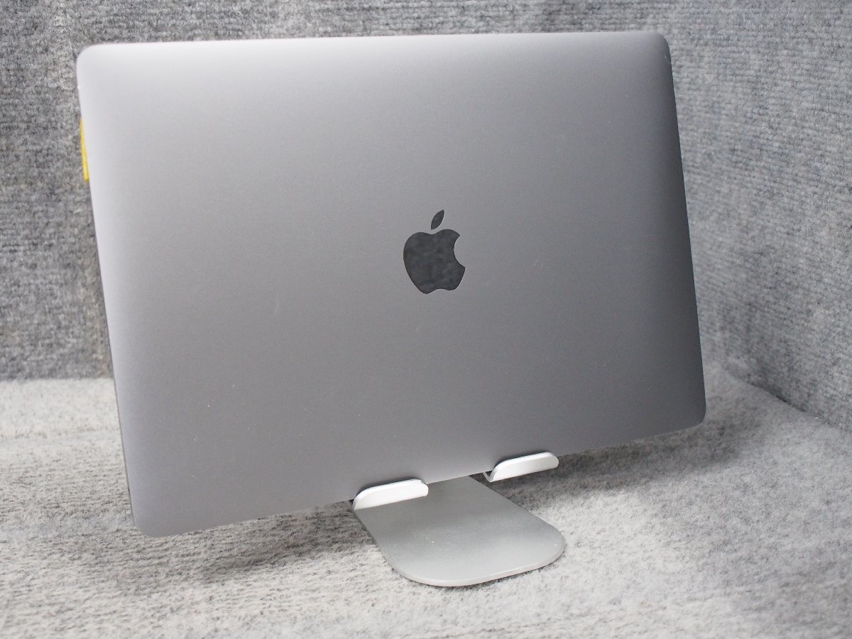 Apple MacBook Air A1932 基盤穿孔処理 ジャンク NJ5068_画像3