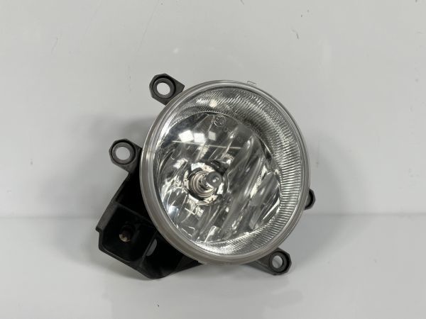 21214 良品 ノア/エスクァイア ZRR80G/ZRR80W/ZWR80G / プリウス ZVW30 / シエンタ NHP170G 純正 左フォグランプ LH 81220-47010 12-580_きれいです。