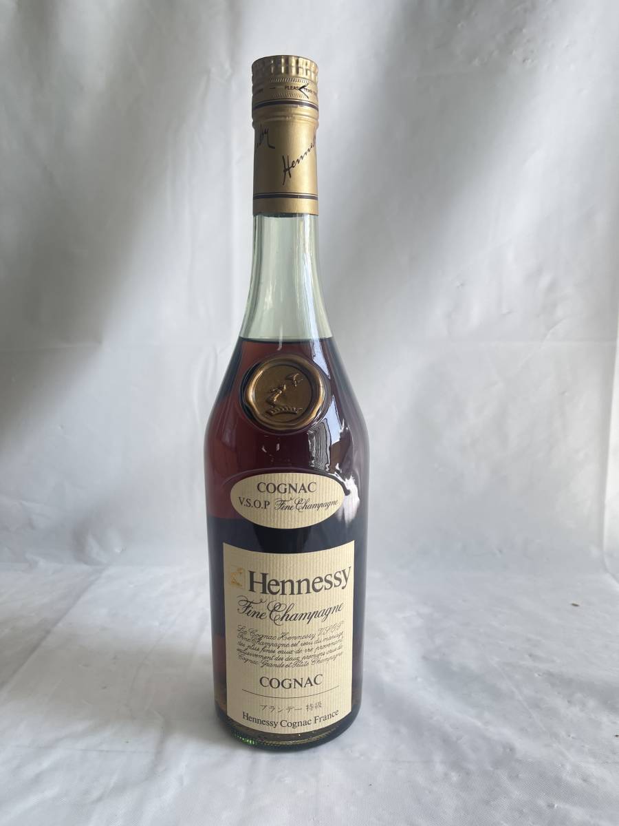 KF0510-34I　Hennessy　V.S.O.P　COGNAC　700ml　40％　ヘネシー　コニャック　ブランデー　スリムボトル　古酒_画像1