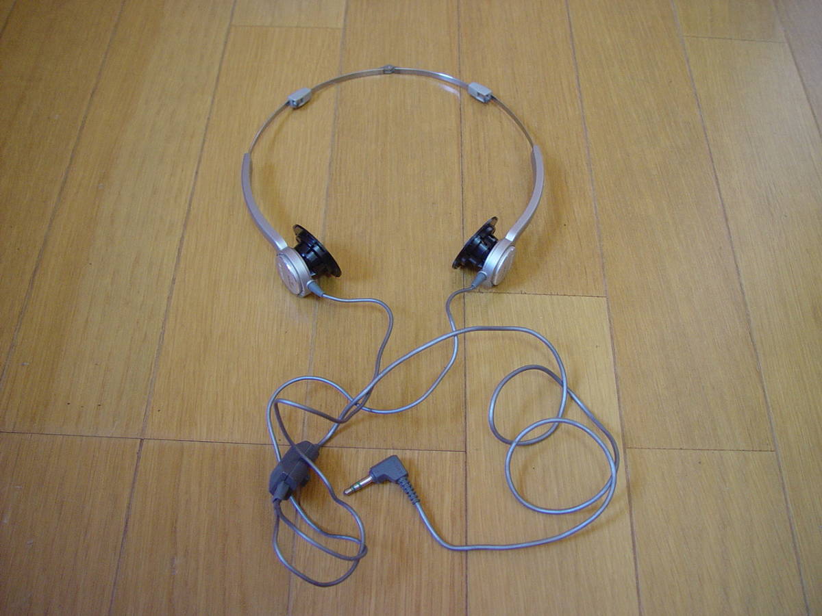Sony stereo headphone MDR-A30L original box equipped MDR-A30 Sony stereo headphone MDR-A30L original box equipped MDR-A30