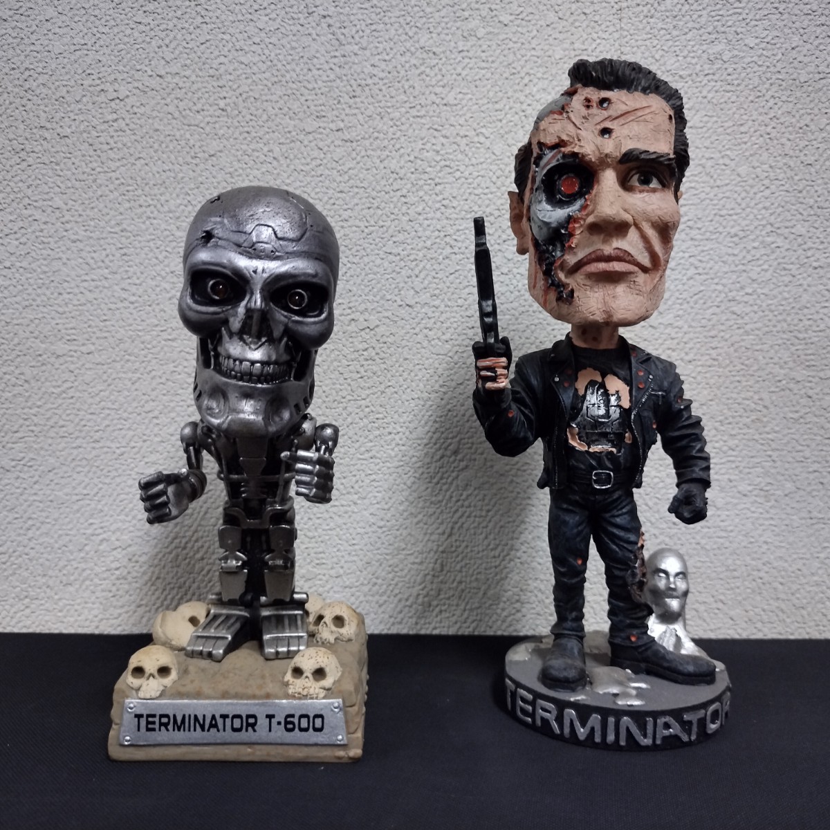 NECA ターミネーター 首振り人形 ボブルヘッド バブルヘッド シュワルツネッガー フィギュア 置き物 TERMINATOR 映画 ハリウッド ムービー_画像1