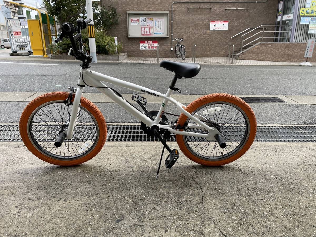 A3851　レイチェル BMX 自転車 スポーツ自転車 20インチ_画像2