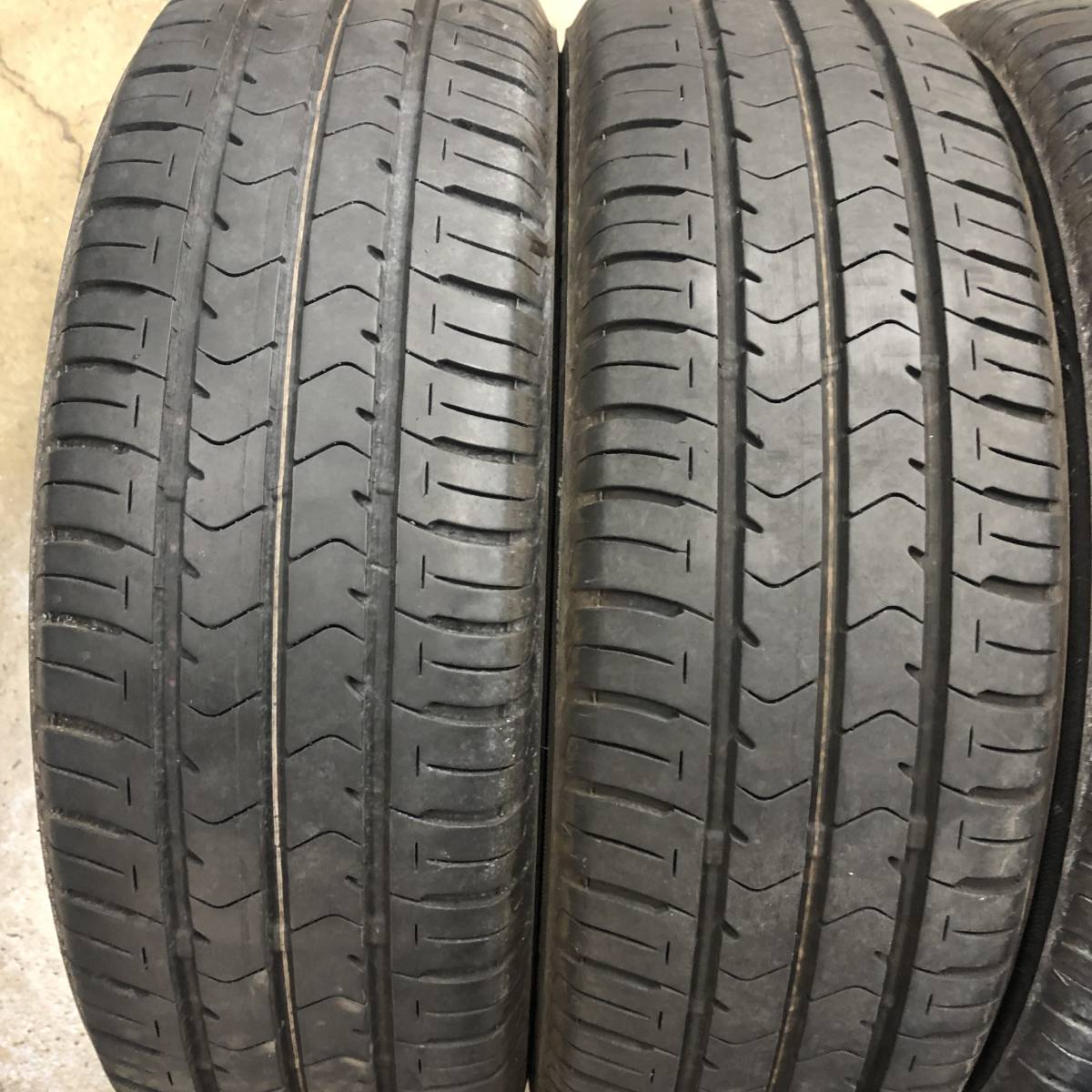 [T0474K5A] ブリヂストン エコピア NH100C 165/55R15 2020年製 夏タイヤ マナレイスポーツ 社外アルミホイール 15×4.5J+45 15インチ 4本_画像4