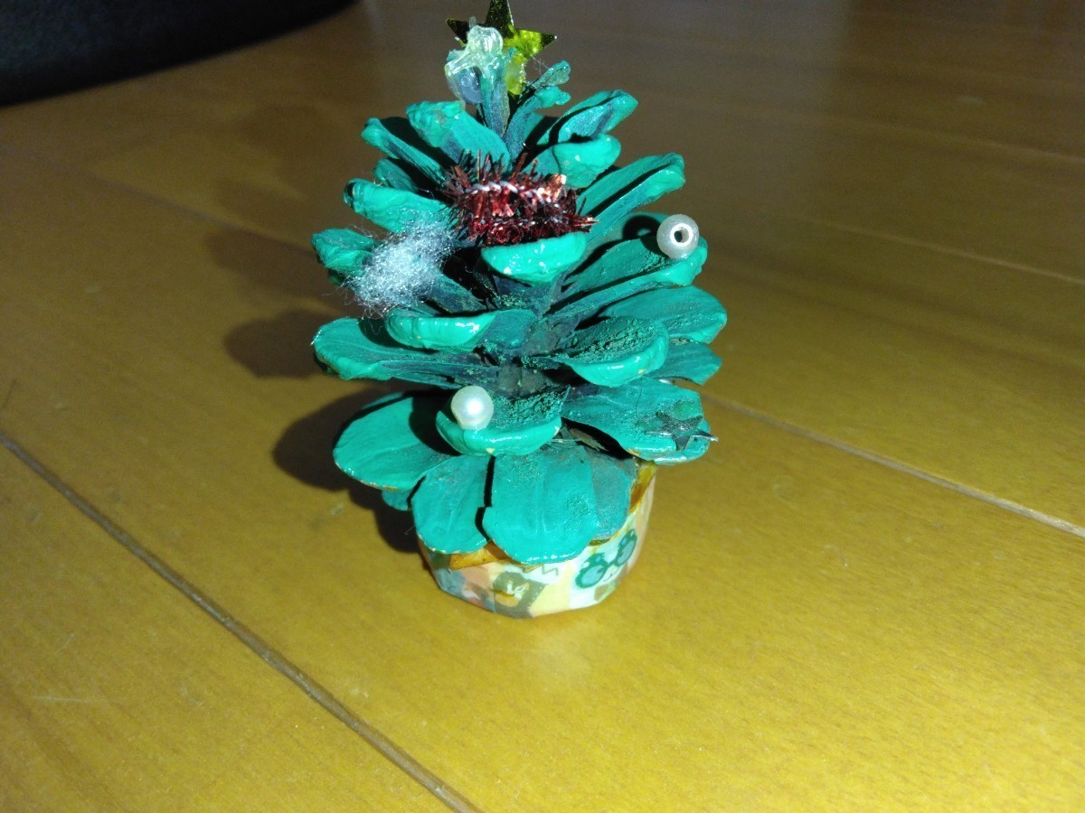  hand made ....... Mini Christmas tree handmade pine .... tree. implementation ornament interior ornament ornament pet bottle cap decoration 