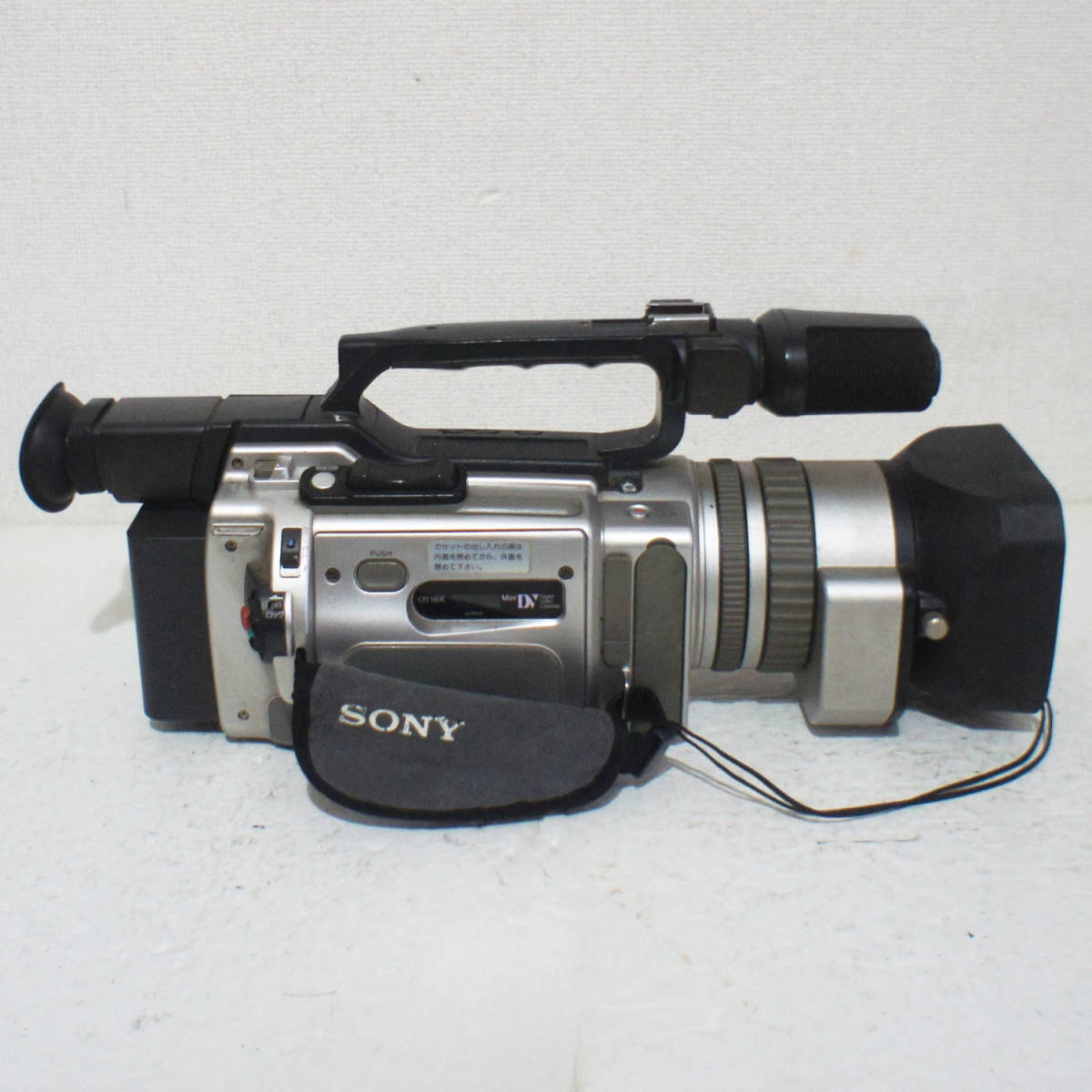 動作品 SONY DCR-VX2000 miniDV スケボービデオに プロ向け 動作品 SONY DCR-VX2000 miniDV スケボービデオに プロ向け