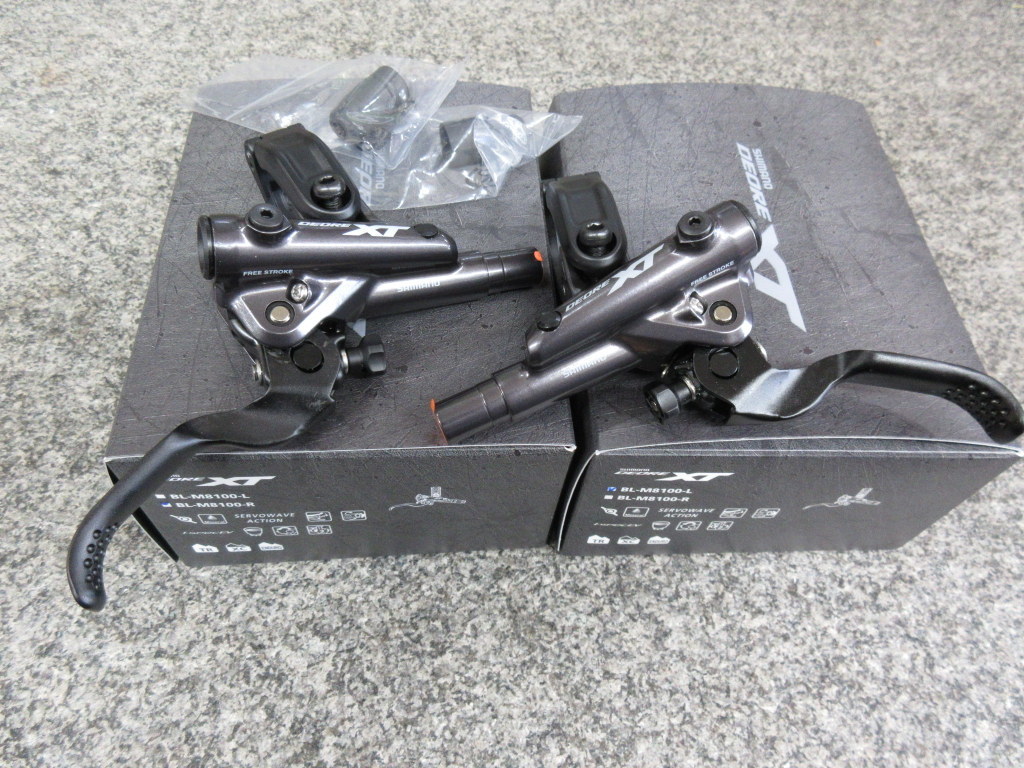 Shimano DEORE XT BL-M8100 左右セット　ディスクブレーキレバー・ハイドローリック_画像1