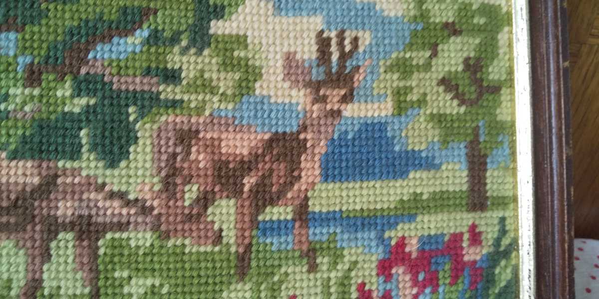 北欧雑貨 ヴィンテージ スウェーデン 鹿 刺繍 飾り_画像4