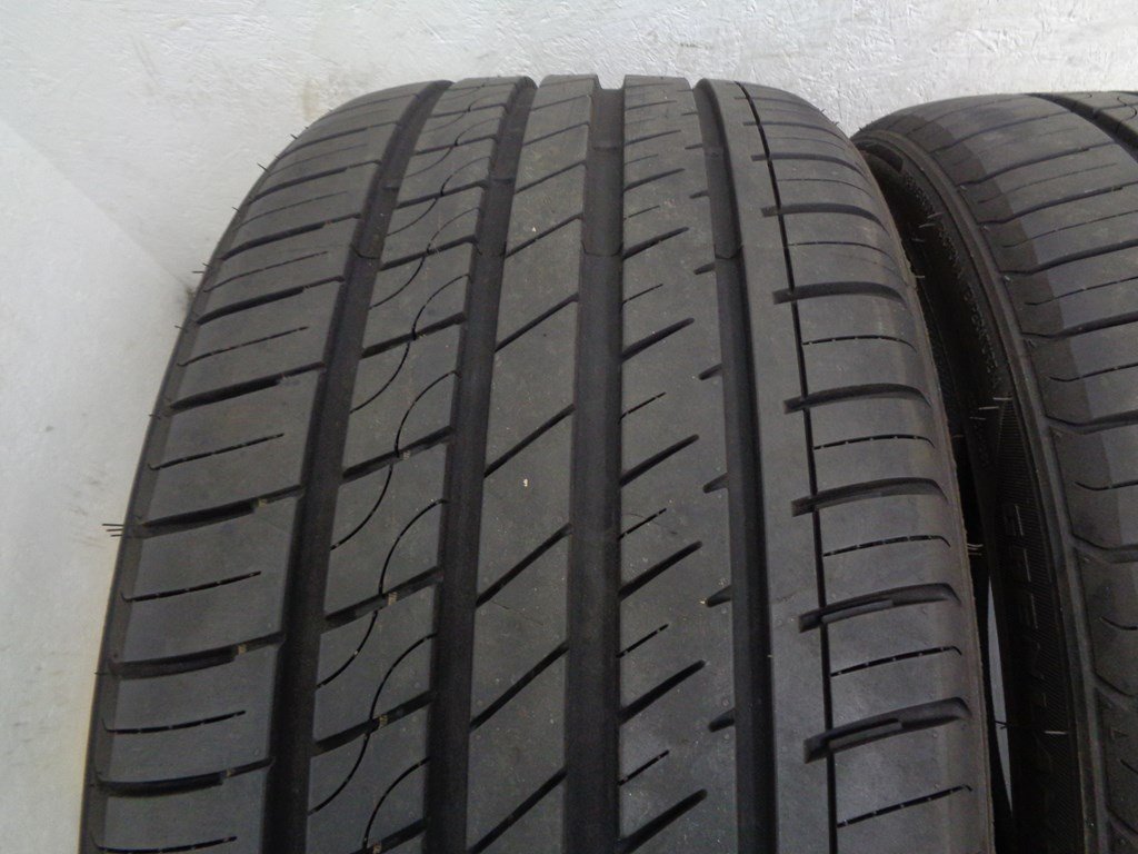 【送料込み】★ 255/30R22 95W ★ GRENLANDER L-ZEAL56 ★ バリ溝 2本セット ★ 2023年製造 ★の画像2