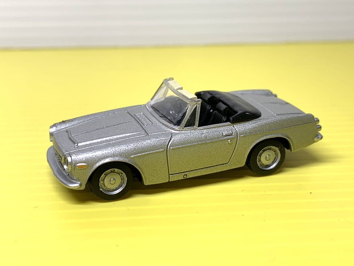 REAL X 1/72 Datsun Fairlady Z 2000 DATSUN миникар 