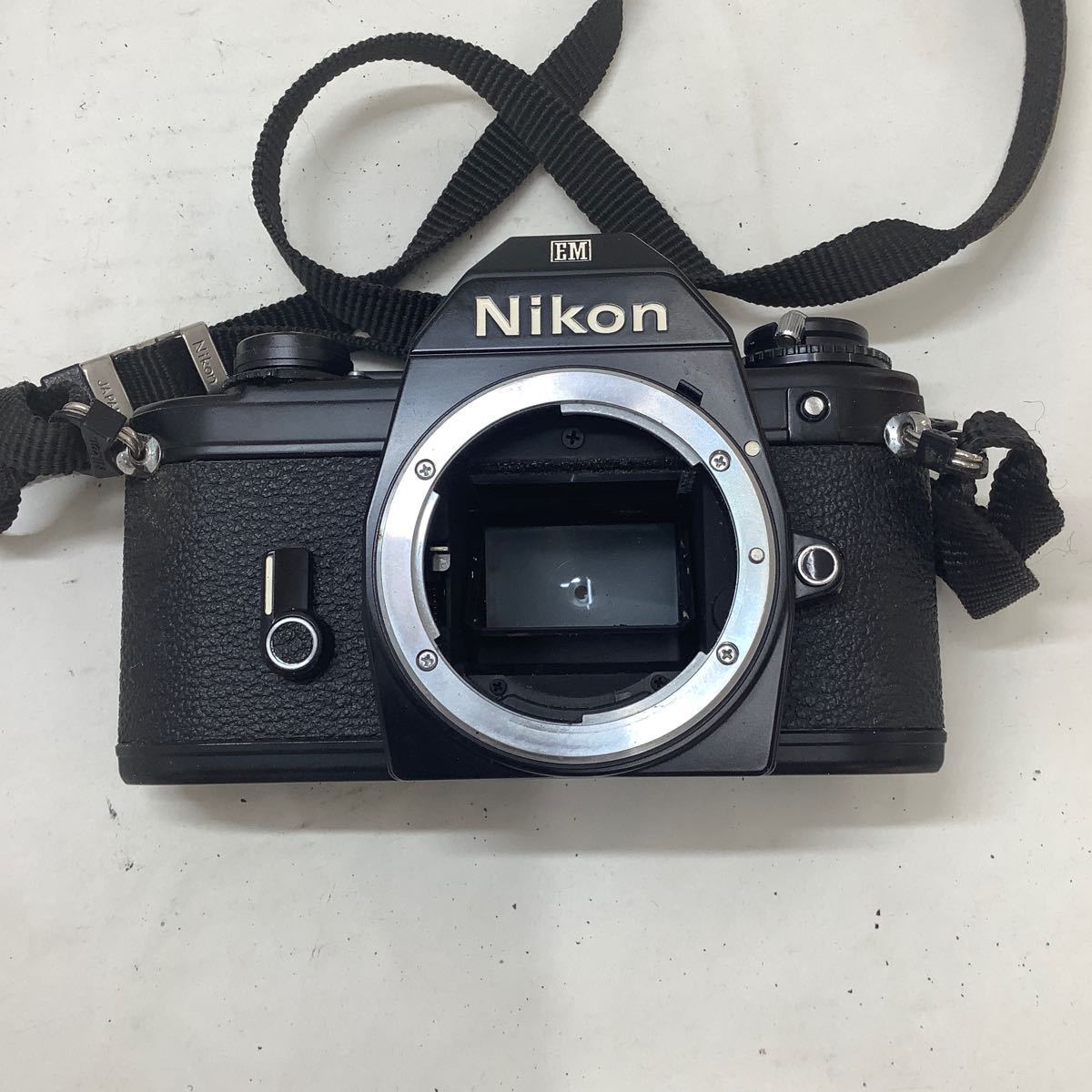 ジャンク/返品不可　カメラ　Nikon EM #i50304 j3_画像3