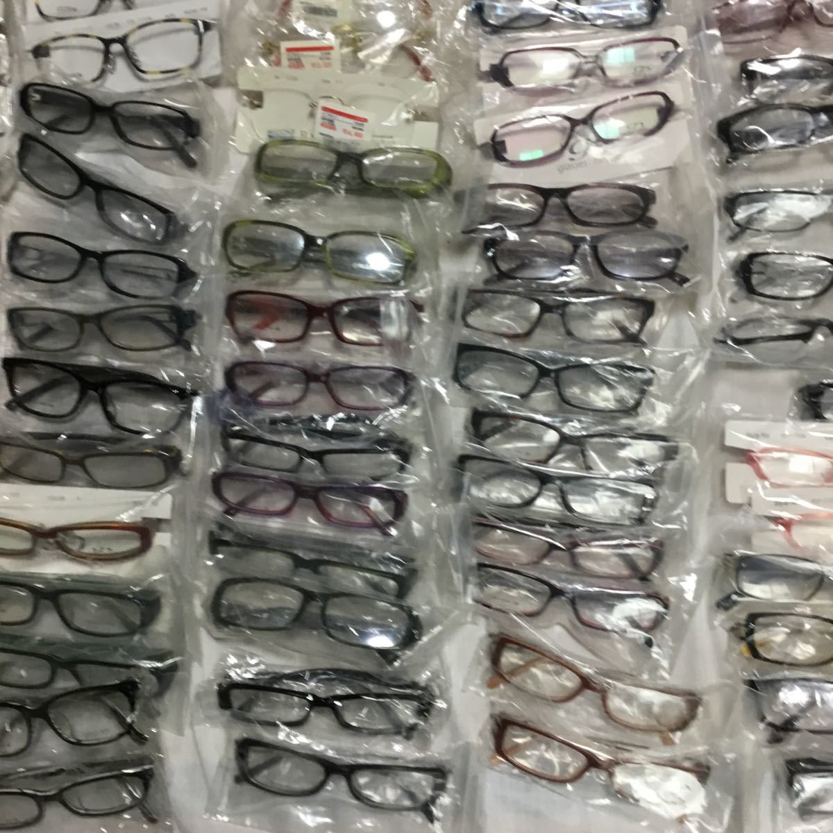 ☆N12☆ 新品 大量 セット 未使用 長期保管品 展示品 眼鏡 メガネフレーム 100点 セル フレーム まとめ売り　発送100サイズ_画像6
