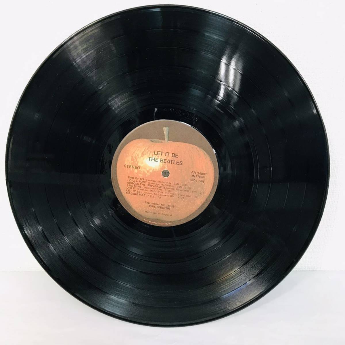 F11154 レコード THE BEATLES/Let It Be Apple Records AR 34001 ビートルズの新しい段階のアルバム 。F・スペクターにより複製。 札幌発_画像5