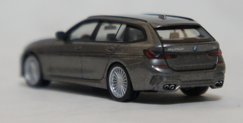 Herpa 1:87 BMW Alpina B3 Touring (G21) Gray Metallic, 430906_画像2