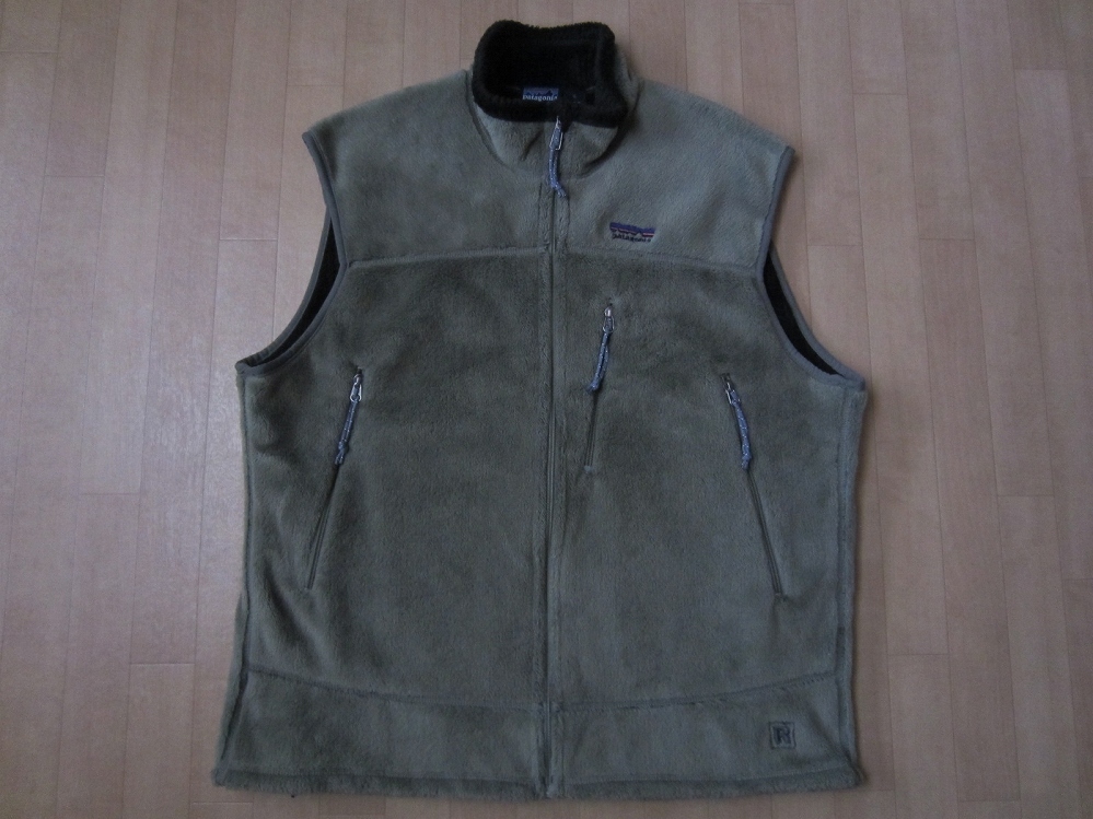 00's 2001年 USA製 パタゴニア 刺繍 ロゴR4 フリース ベストXLフィールドグリーンPATAGONIA Windbloc Vest Regulator POLARTECジャケットR2_PATAGONIA　2001年製・R4 Vest表面