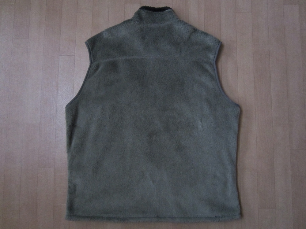 00's 2001年 USA製 パタゴニア 刺繍 ロゴR4 フリース ベストXL 00's 2001年 USA製 パタゴニア 刺繍 ロゴR4 フリース ベストXL