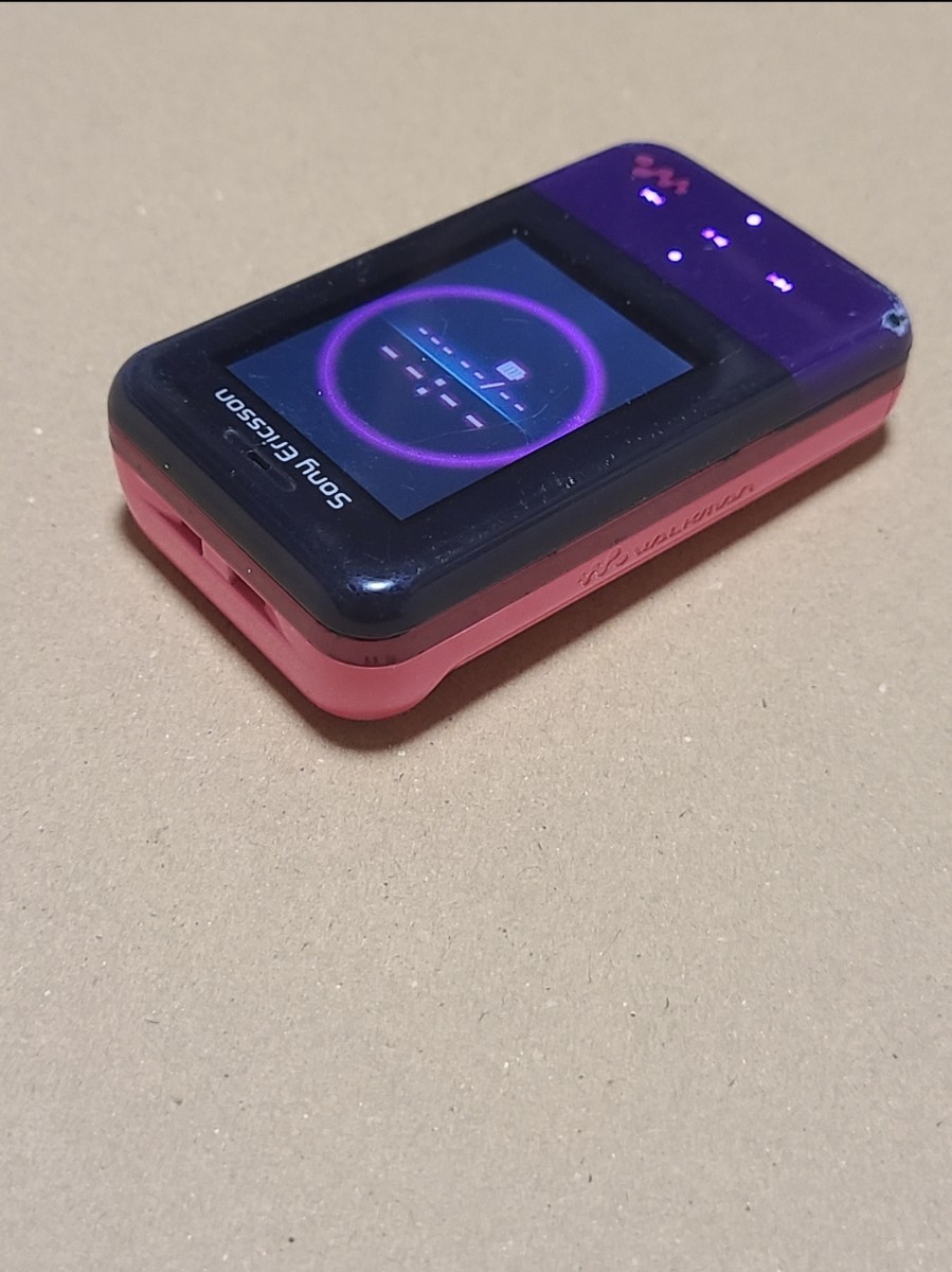 au Sony Ericsson 3Gガラケー Walkman Phone Xmini ウォークマン au Sony Ericsson 3Gガラケー Walkman Phone Xmini ウォークマン