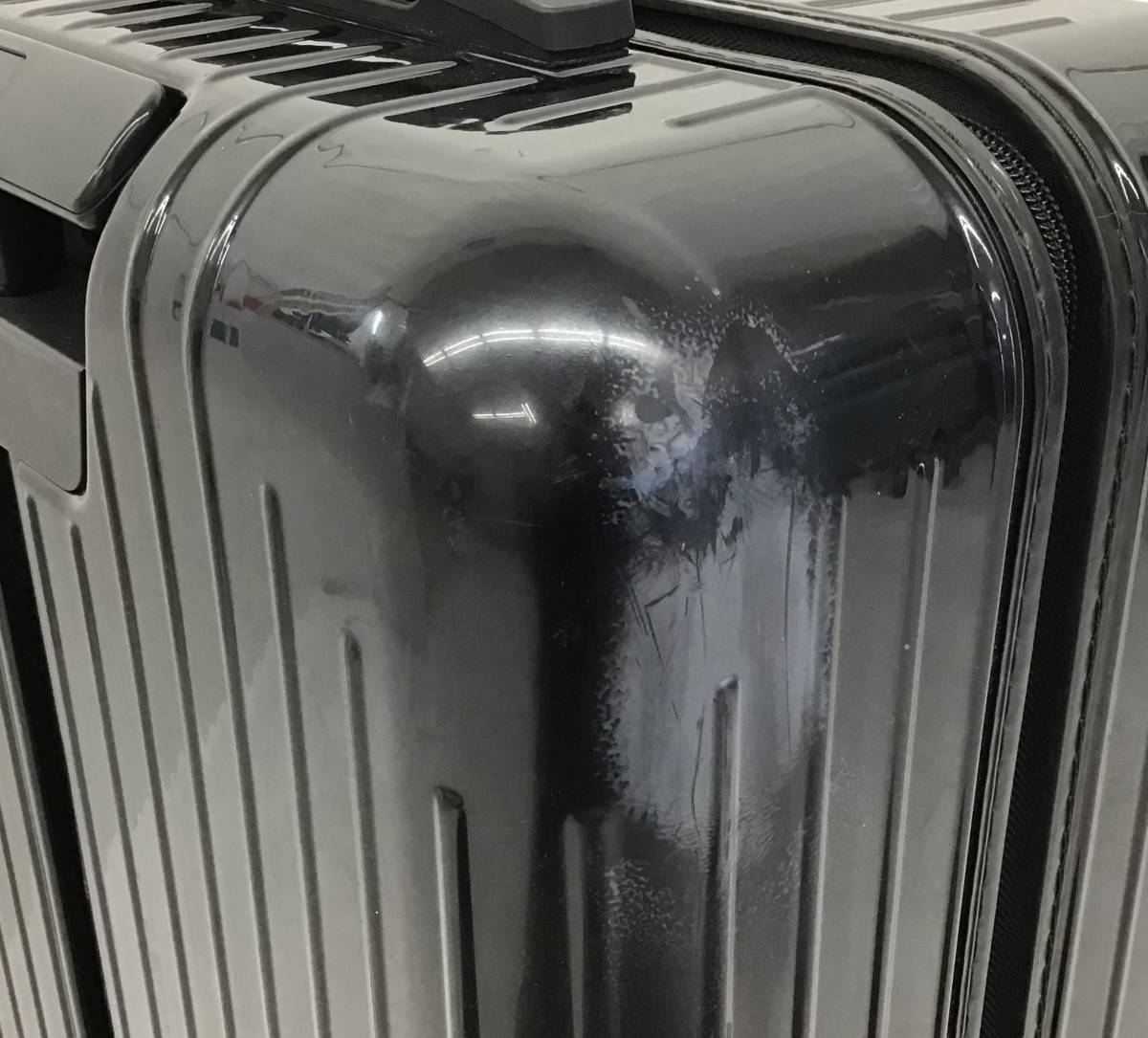 RIMOWA スーツケース Essential Lite 59L グロスブラック 4輪 4-7泊 トランク キャリケース キャリーバッグ エッセンシャルライト リモワ_画像10