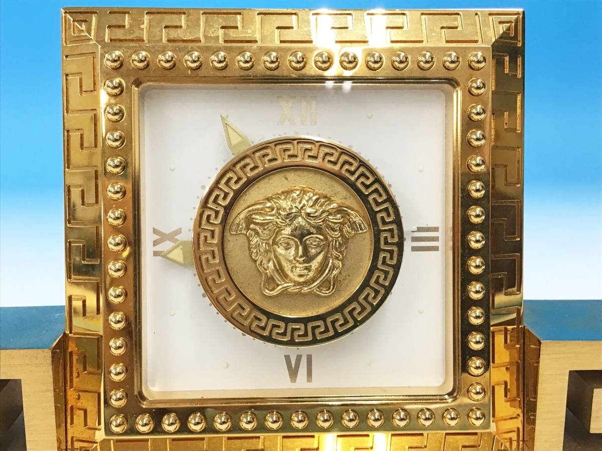 GIANNI VERSACE 置時計 メデューサ ゴールド 金色 ジャンニ・ヴェルサーチ_画像5