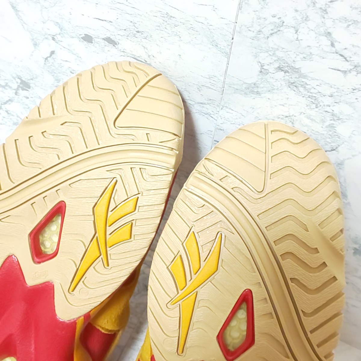 Reebok × LooneyTunes リーボック ルーニーテューンズ HURRIKAZE Reebok × LooneyTunes リーボック ルーニーテューンズ HURRIKAZE