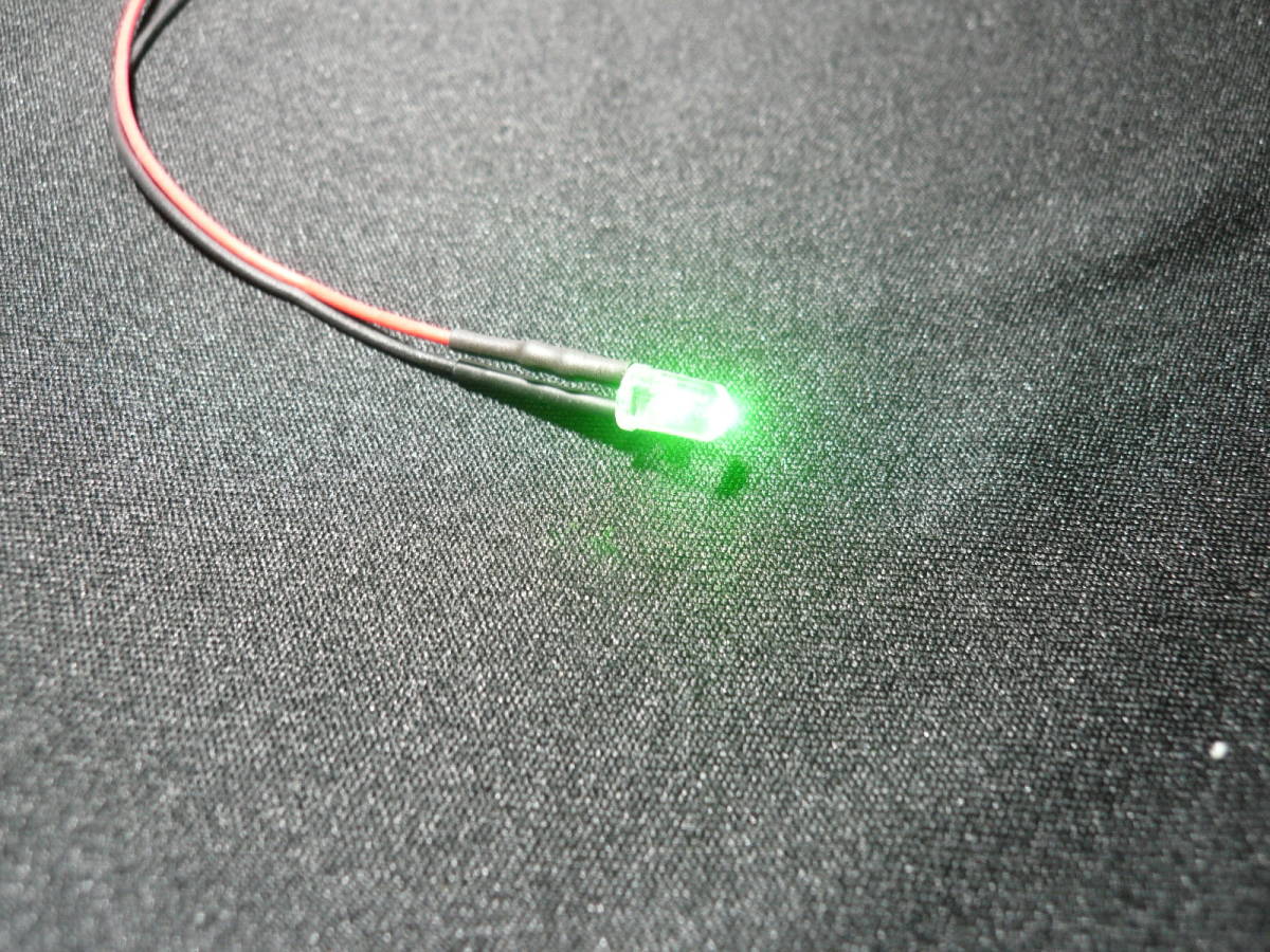 自動点滅LED　RGBランダムに光ります。5～12V☆_同じLEDの光です。