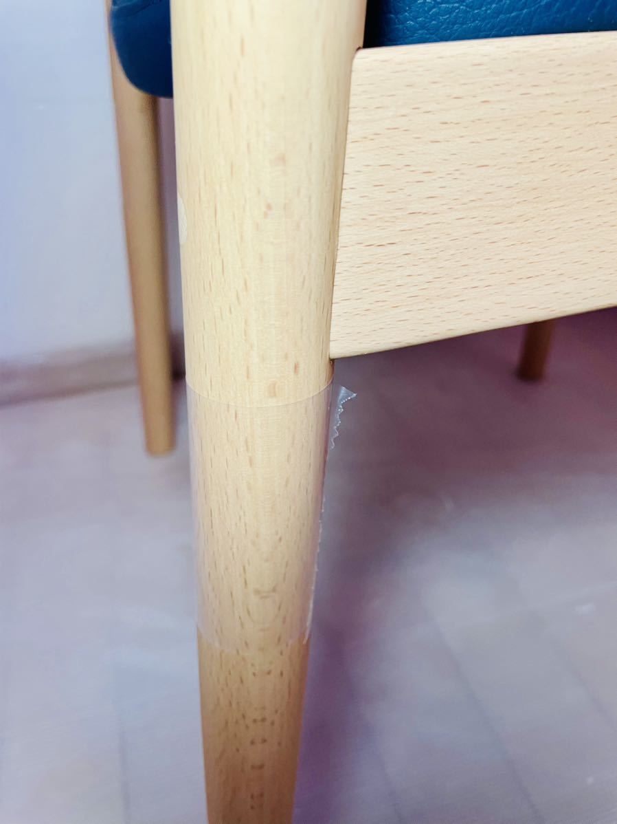 【未使用開封品】カリモク曲木のカーブでゆったり背もたれ楽々チェア 肘付 軽量 コンパクト 読書用椅子 合成皮革 karimoku CW5611JVKの画像6