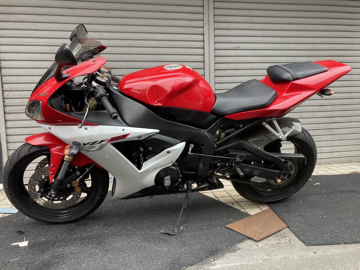 ヤマハ YZF-R1 逆車 RN09 インジェクション エンジン実動 書付 陸送OKバックステップ 走行距離22106km ジェネレーターレギュレーター新品_画像2