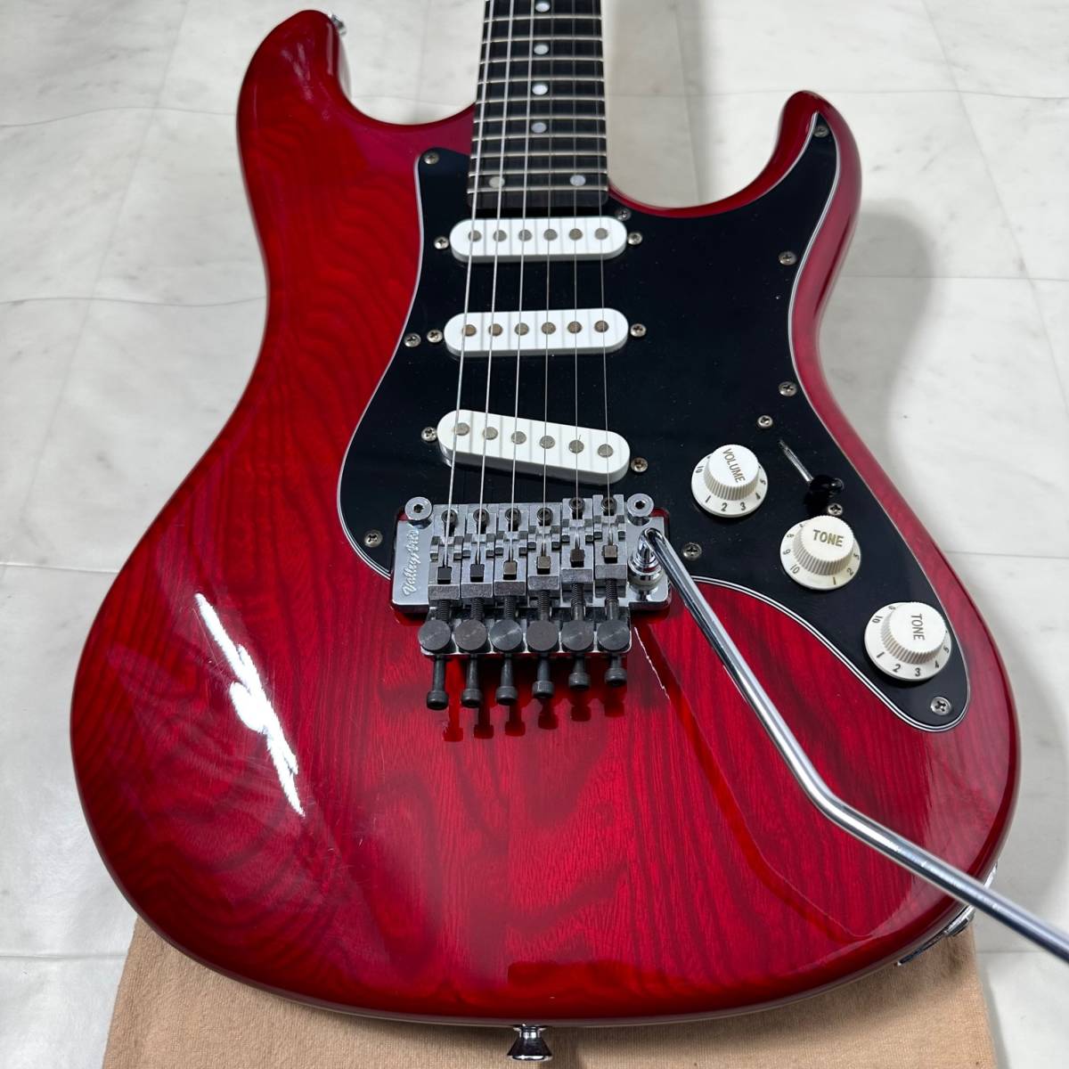 希少 Valley Arts M series 日本製 朝日木工 エボニー ストラト 希少 Valley Arts M series 日本製 朝日木工 エボニー ストラト