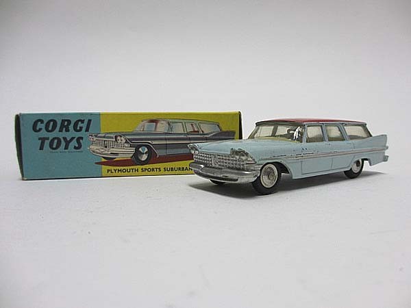 CORGI TOYS コーギー トイズ 219 PLYMOUTH SPORTS SUBURBAN STATION WAGON_画像1