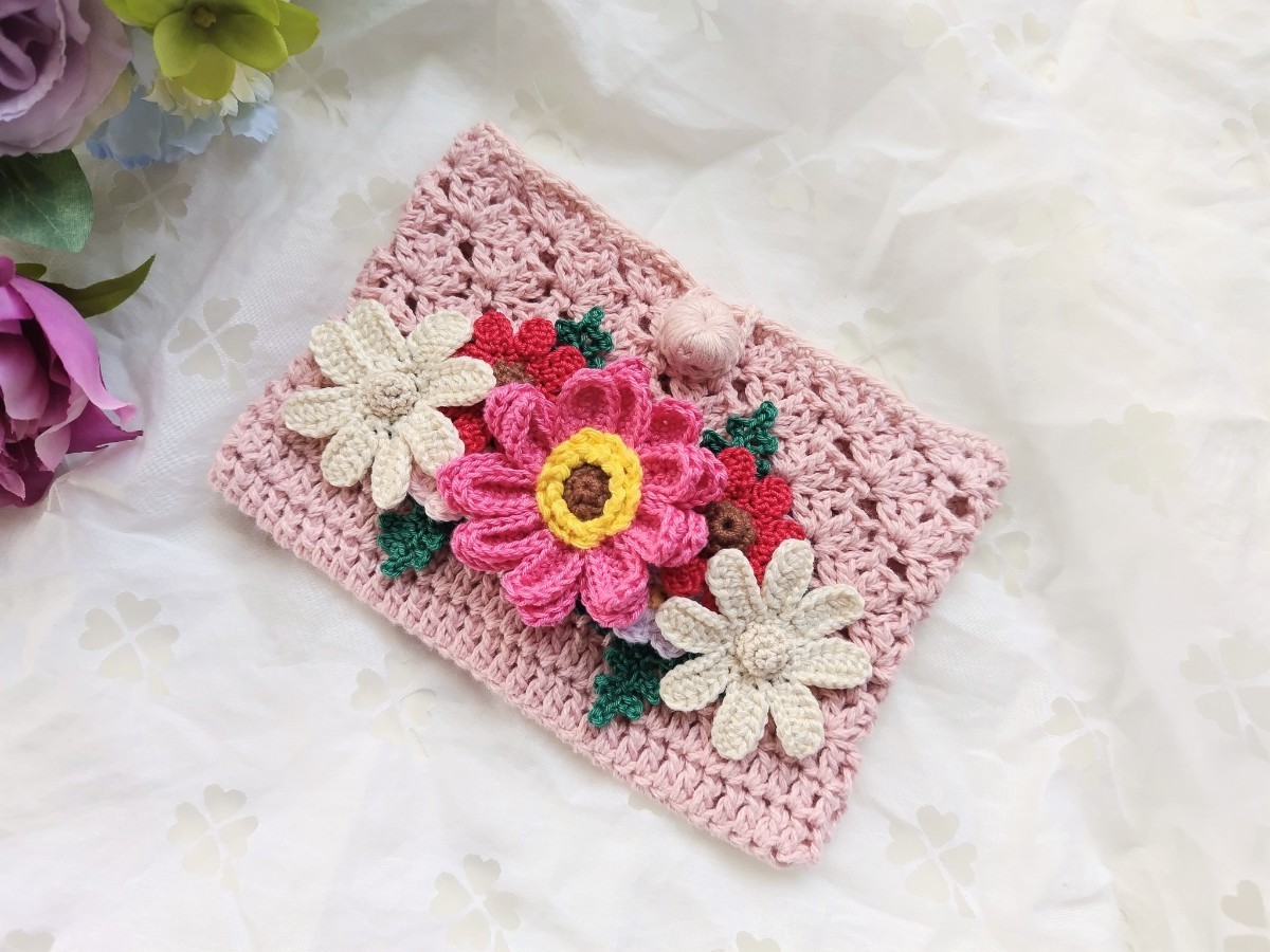 ◎Crochet　通帳入れ スマホ ケース 携帯 カバー 手編みポーチ　小物入れ　コットン　レース編み　ハンドメイド ５６◎_画像1