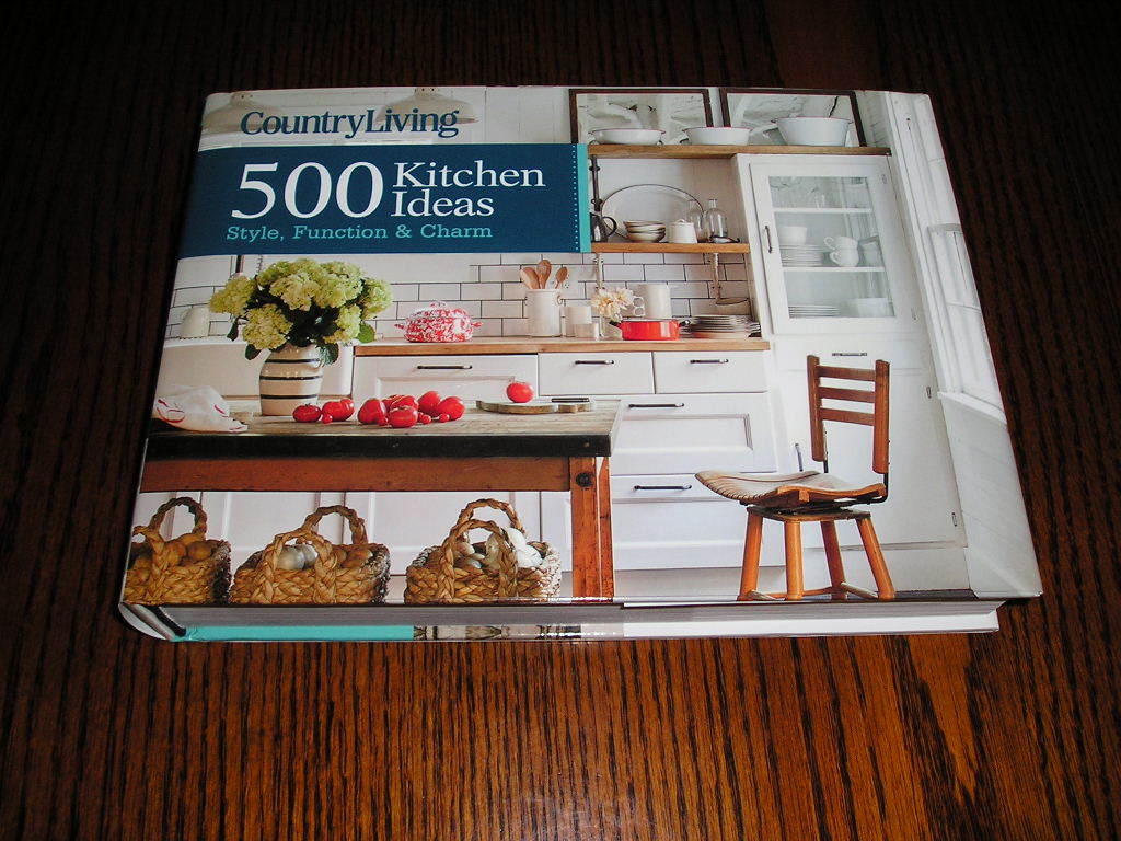 洋書・500　Kitchen Ideas・思い通りのキッチンを作る500のデザインがぎっしり詰まった本です