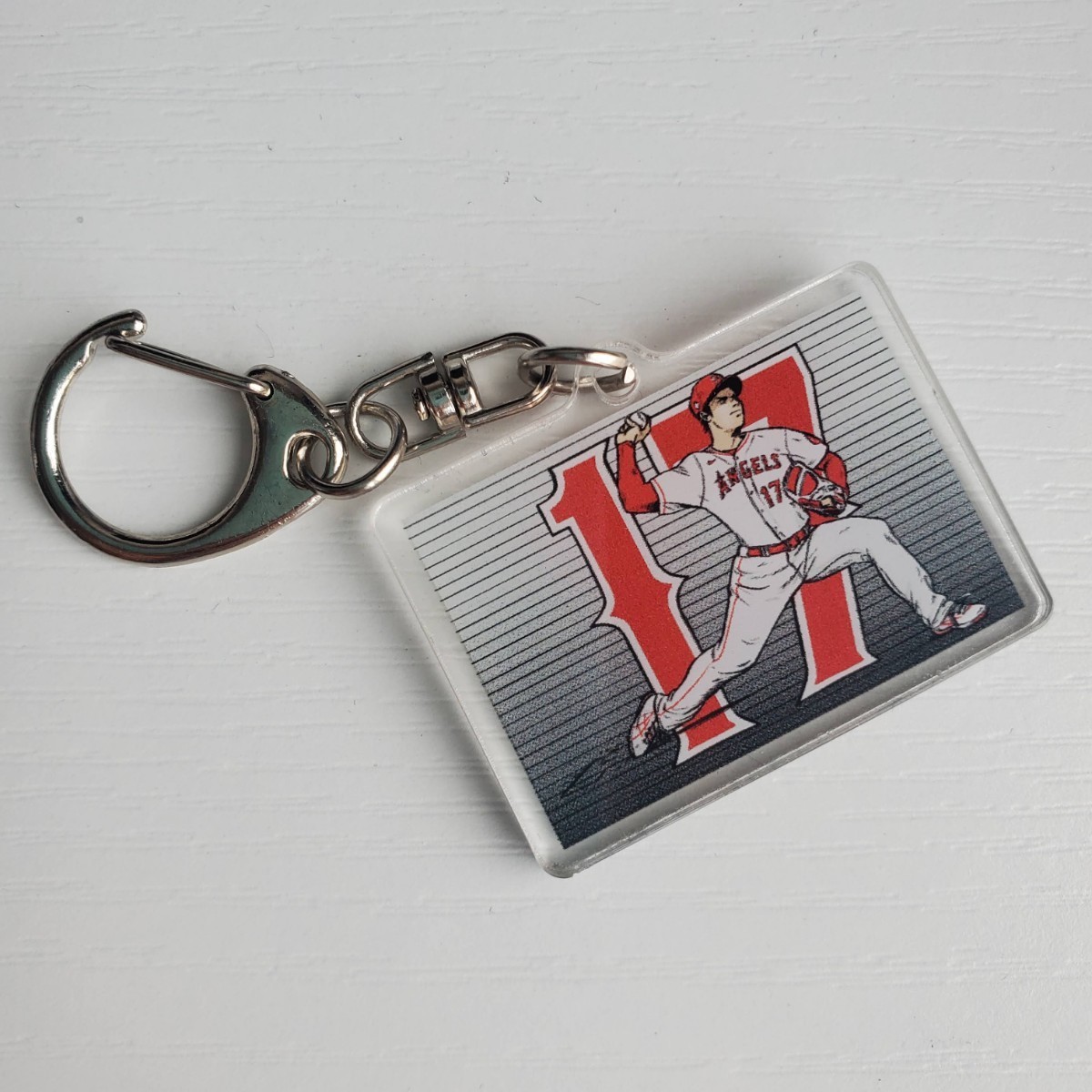 新品　MLB　大谷翔平　ロサンゼルス・エンゼルス　野球　キーホルダー　キーリング　17　メジャーリーグ　両面印刷　アクリル　keychain_画像2