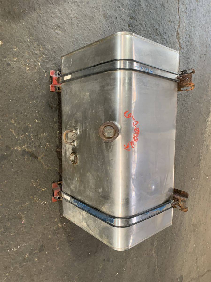  fuel tank stainless steel diesel 300L? size please verify 