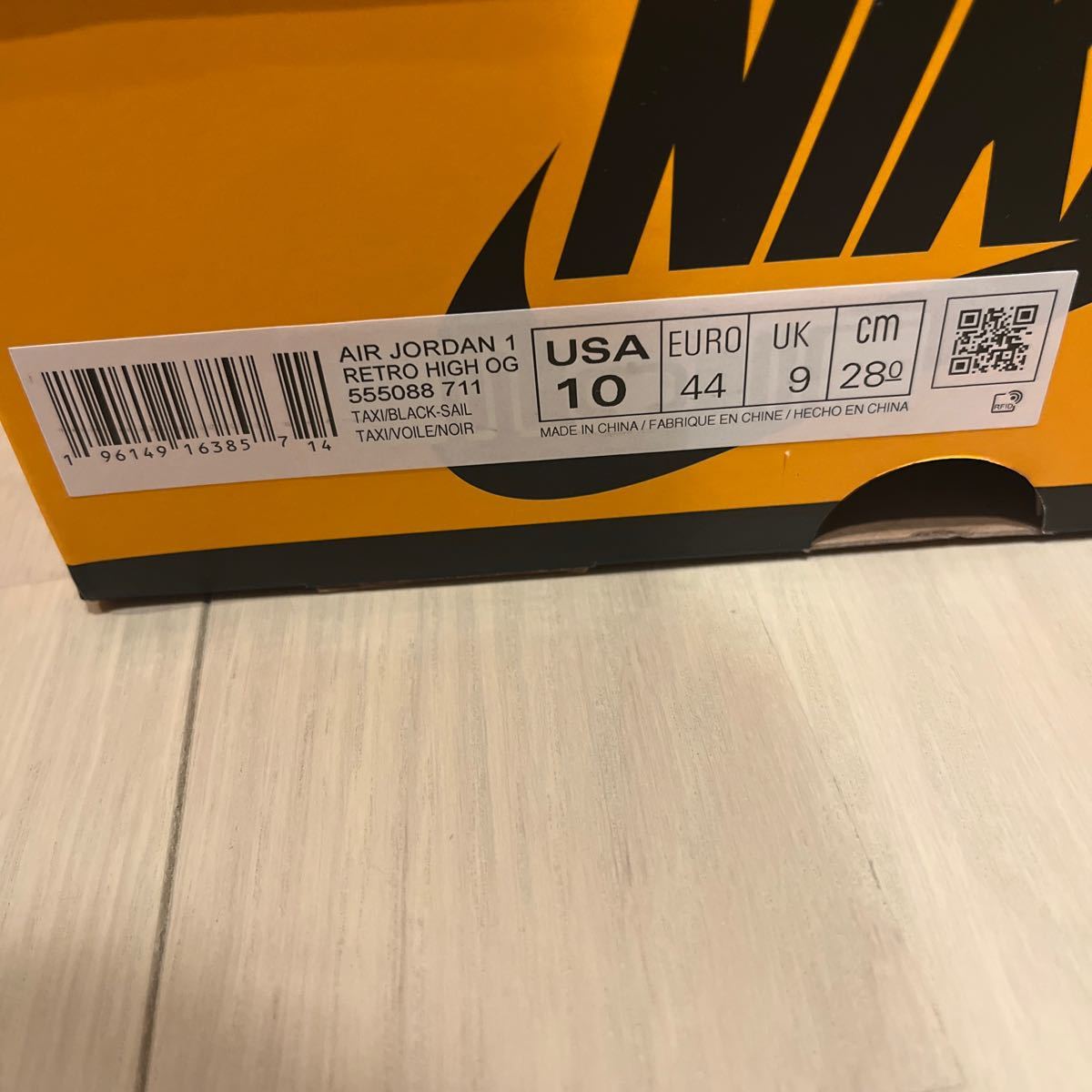 新品 黒タグ付き 国内正規品 ナイキ AIR JORDAN 1 RETRO HIGH OG 新品 黒タグ付き 国内正規品 ナイキ AIR JORDAN 1 RETRO HIGH OG