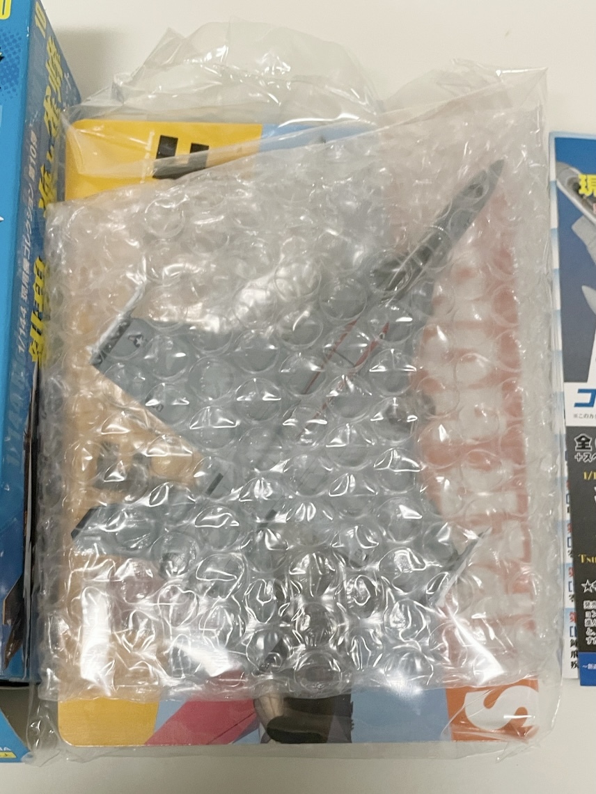 送料220円〜 童友社 1/144 現用機コレクション 第10弾 紺碧の海と雀蜂 F/A-18E スーパーホーネット/VFA-14 トップハッターズ/米海軍機_画像2