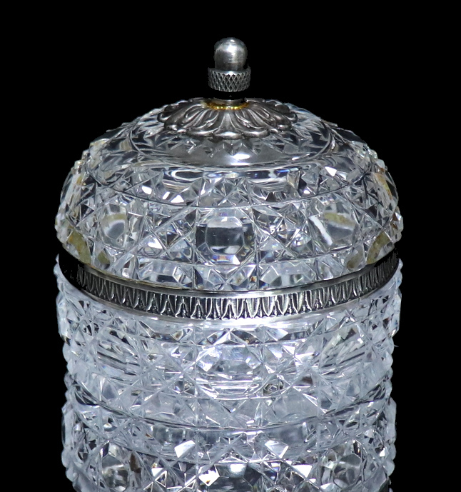 最新発見 オールド・バカラ (BACCARAT) 銀装飾 蓋物 ダイヤモンド