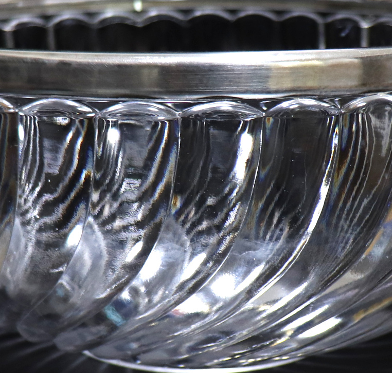 オールド・バカラ(BACCARAT) 特大 3kg 銀巻鉢 バンブー サラダ オールド・バカラ(BACCARAT) 特大 3kg 銀巻鉢 バンブー サラダ