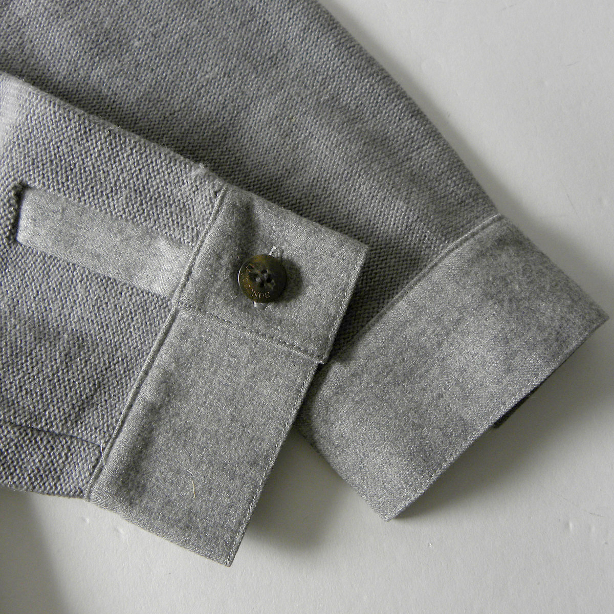 ラ ジョコンダ LA JOCONDE イタリア製糸使用 ウールニットジャケット 襟付きカーディガン 羽織り チクチク感軽減 グレー l1129-5_画像5