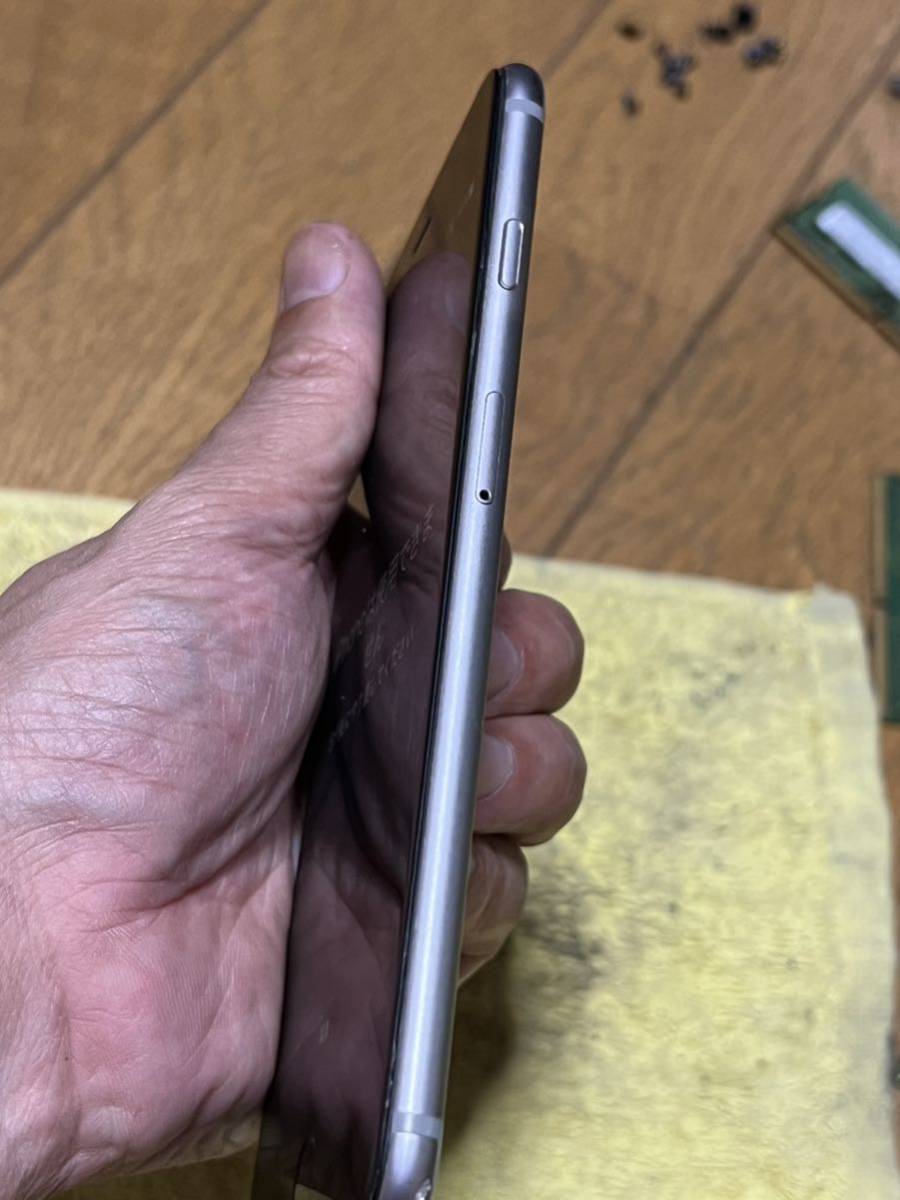 APPLE iphone 6 plus スペースグレイ 部品取り　ジャンク_画像3