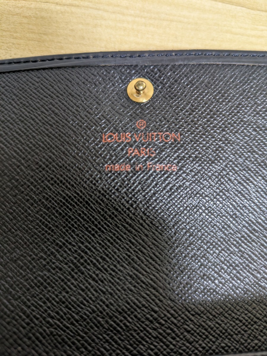 送料無料☆ルイ ヴィトン LOUIS VUITTON 財布 サイフ 長財布 札入れ エピ 黒 SP1000 メンズ レディース 三つ折り財布_画像6